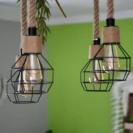 W Apartamencie Dwupokojowym Ze Wspoldzielona Kuchnia I Lazienka *